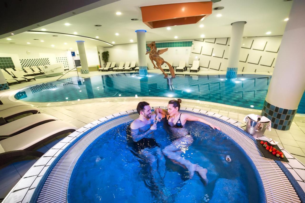 Hotel Zagreb - Health & Beauty Рогашка-Слатіна Екстер'єр фото